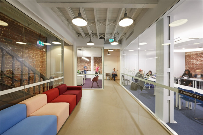 三層樓語言教育培訓機構(gòu)裝修案例