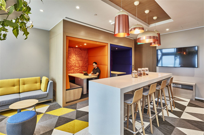 色彩繽紛的律師事務所茶水區裝修設計方案