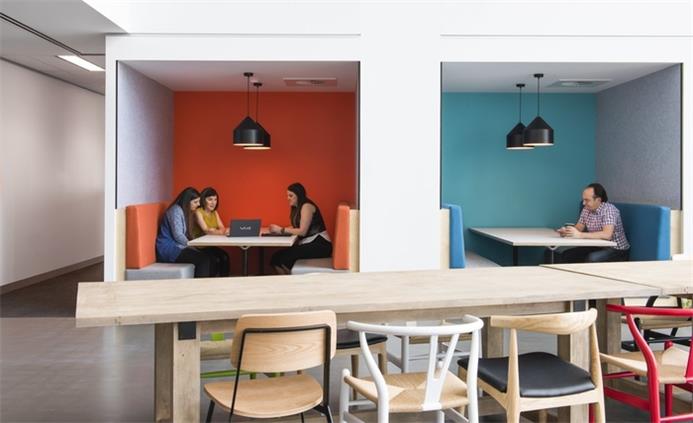 現代時尚辦公室休閑區裝修設計圖