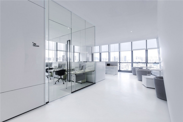 未來(lái)科技感十足的電子IT公司辦公室裝修設(shè)計(jì)實(shí)景圖