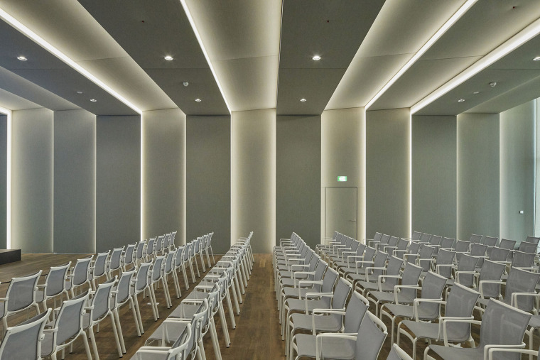 國外創(chuàng)新辦公樓裝修設(shè)計(jì)案例