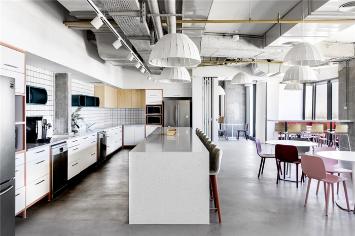 擁有嬌柔氣質的高科技公司總部辦公室裝修設計方案