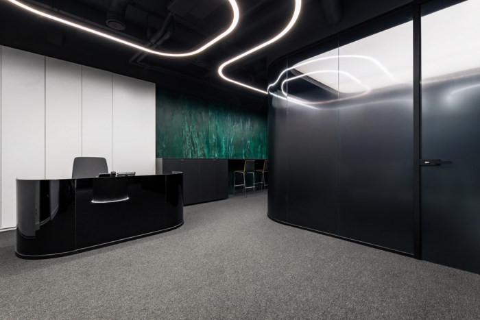 鄭州辦公室裝修公司宏鈺堂推薦酷黑風格創意辦公設計方案