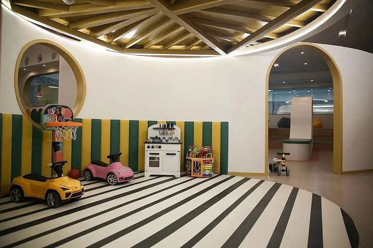 鄭州宏鈺堂推薦嗨獺獺親子早教游泳中心裝修設計案例