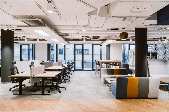 國外IT公司敞開辦公區裝修設計方案