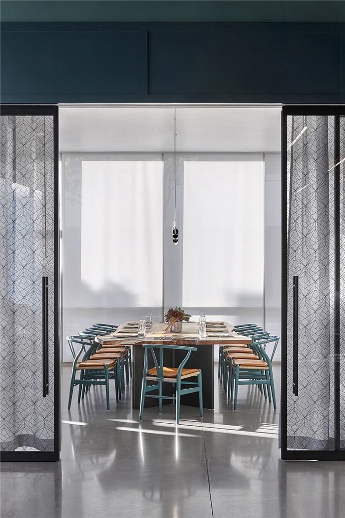 現代簡約風科技公司辦公室裝修方案