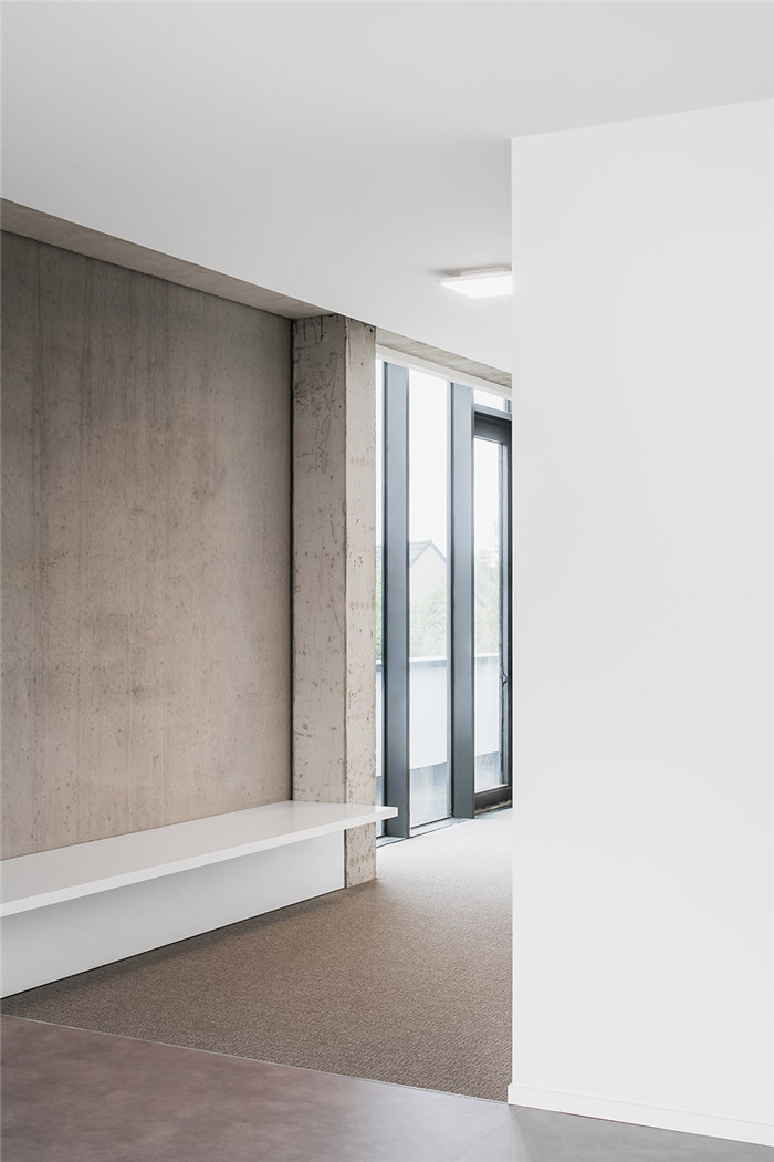 簡(jiǎn)約風(fēng)會(huì)計(jì)事務(wù)所走廊裝修效果圖