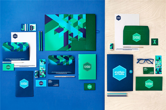 國外英語培訓機構教材裝修設計