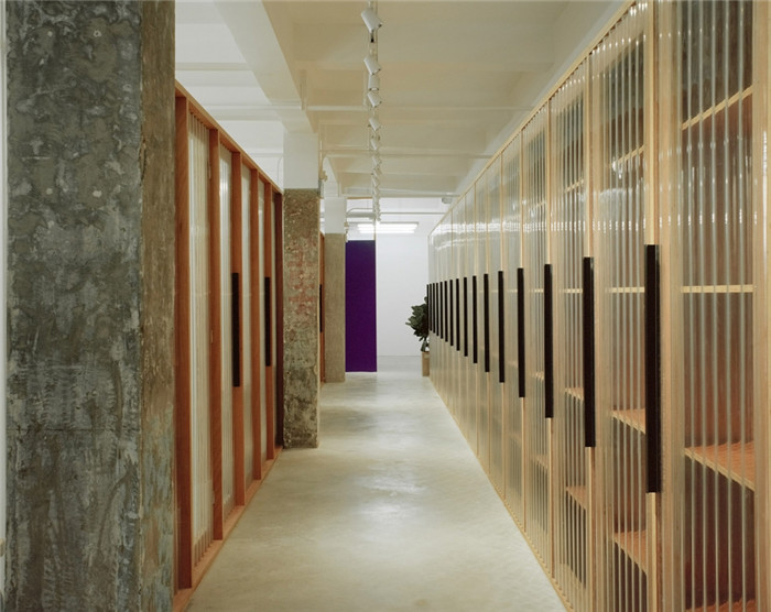 國(guó)際藝術(shù)教育中心走廊裝修設(shè)計(jì)效果圖