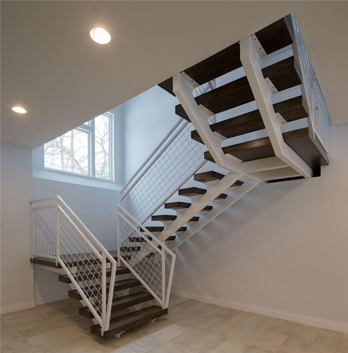 美國西山學前教育中心樓梯裝修設計方案