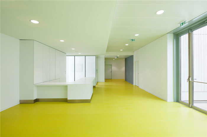 靈動且雅致的法國復合教育機構大廳裝修設計方案