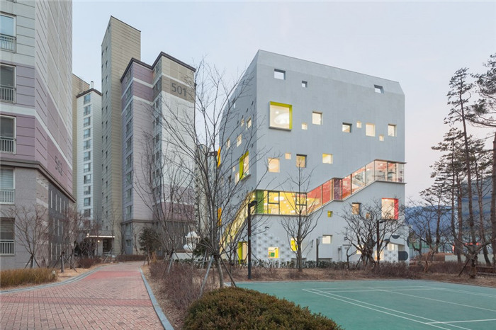 首爾花朵幼兒園裝修設計方案