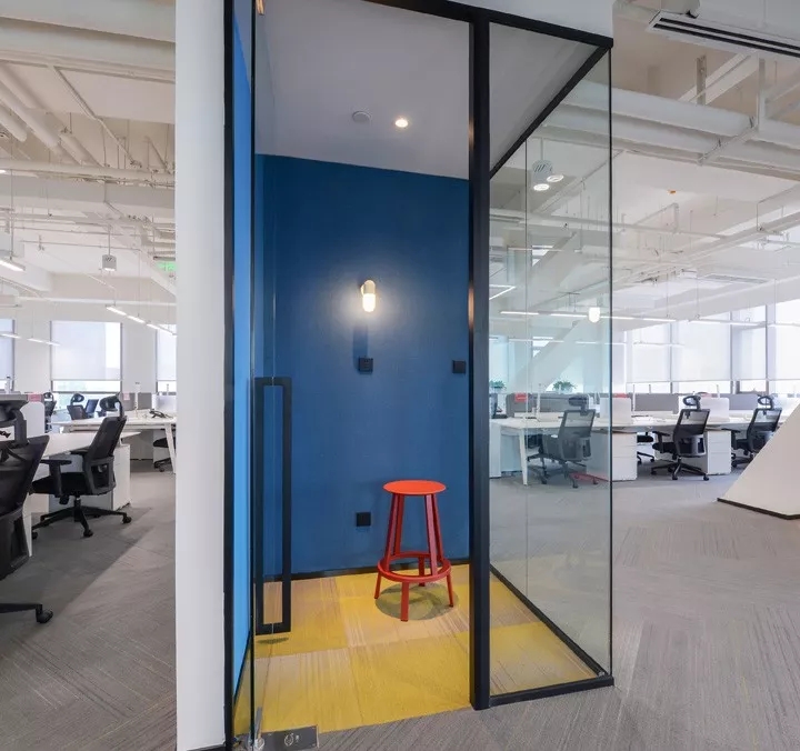 總部辦公室辦公區裝修