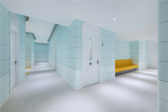 創(chuàng)意簡(jiǎn)約風(fēng)兒童鋼琴培訓(xùn)機(jī)構(gòu)走廊裝修設(shè)計(jì)效果圖