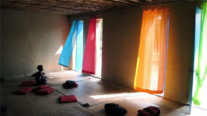 南亞傳統居民土著特色學校教室裝修設計效果圖