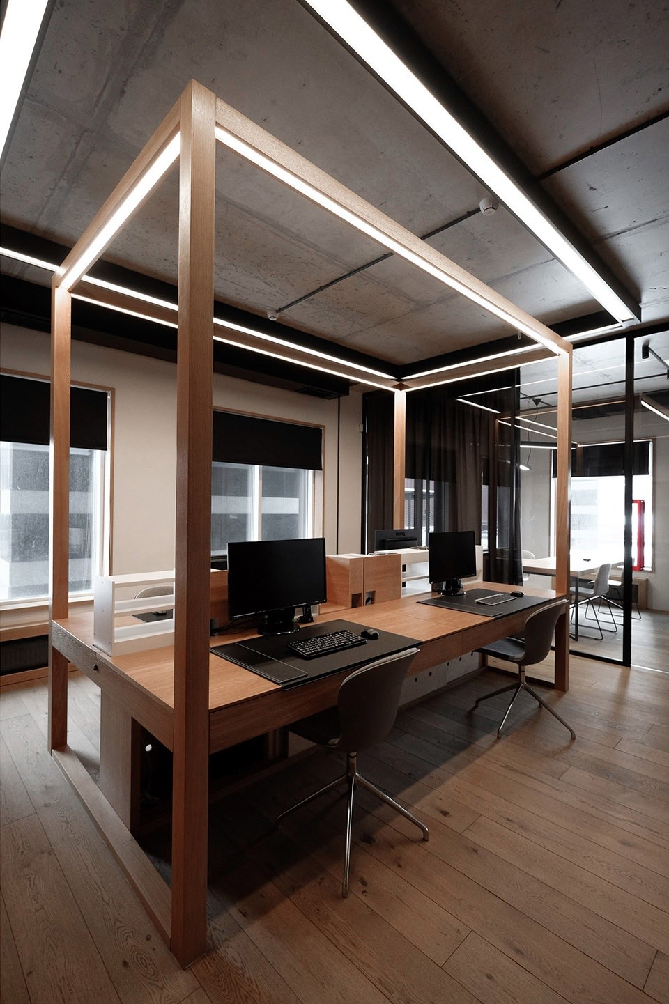 高科技工業(yè)辦公室辦公區(qū)裝修設(shè)計