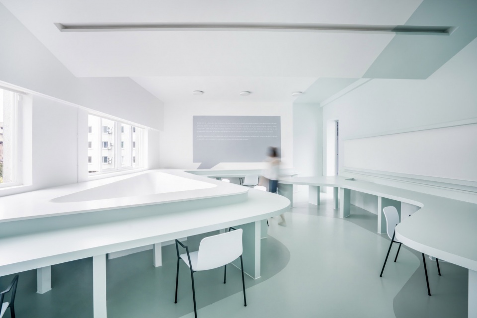 建筑事務所辦公室改造裝修設計效果圖