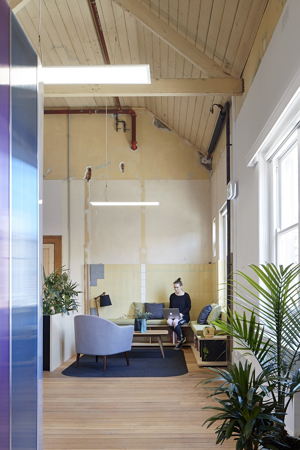 小而美的辦公室洽談區裝修案例