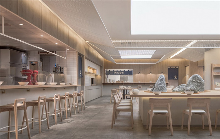 舒淇投資的上海KIKI現代中式特色面館裝修設計案例