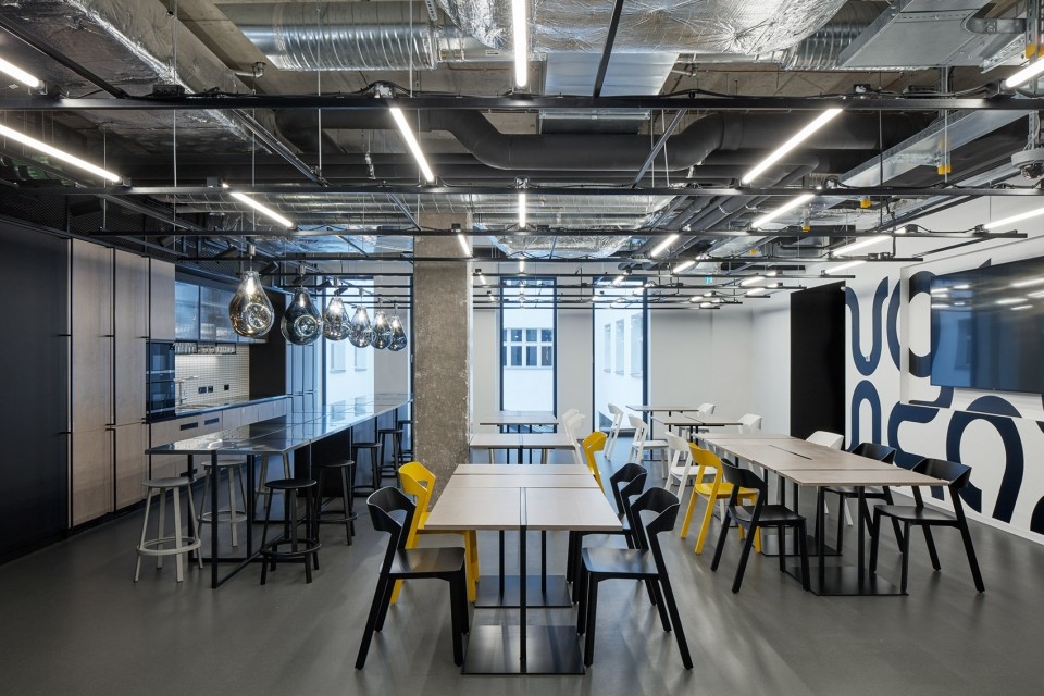 數字化辦公室用餐區裝修設計