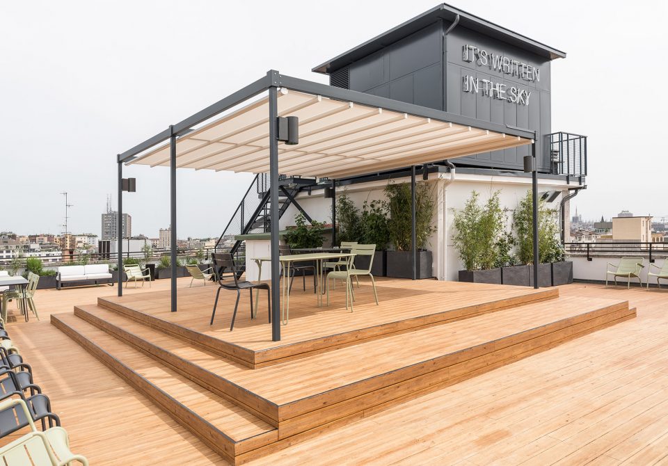 合作辦公室天臺裝修改造