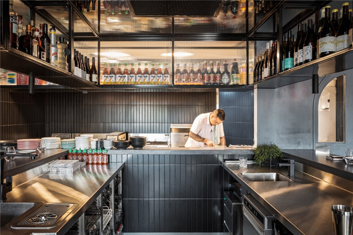 個性亞洲風格Eddy + Wolff餐廳酒吧裝修設計案例