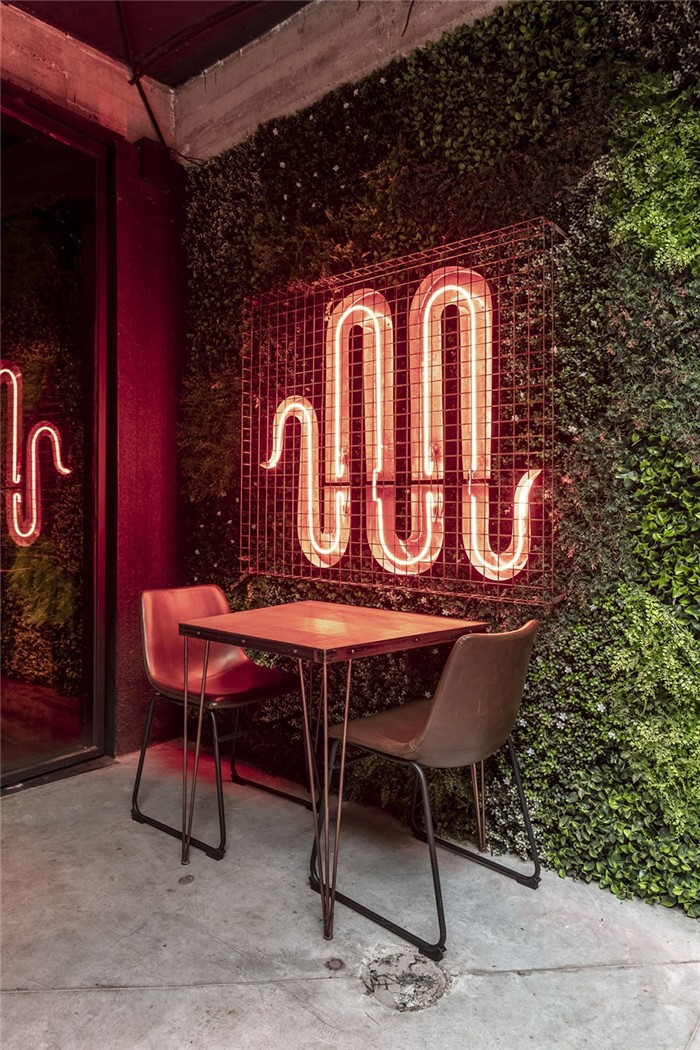 特色工業(yè)風(fēng)主題Mamba餐廳酒吧設(shè)計(jì)裝修方案 特色工業(yè)風(fēng)主題Mamba餐廳酒吧設(shè)計(jì)裝修方案