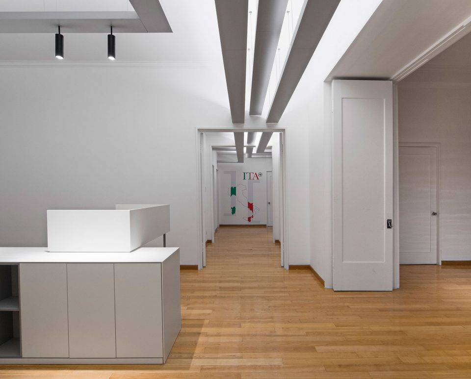 辦公室過道裝修設計方案