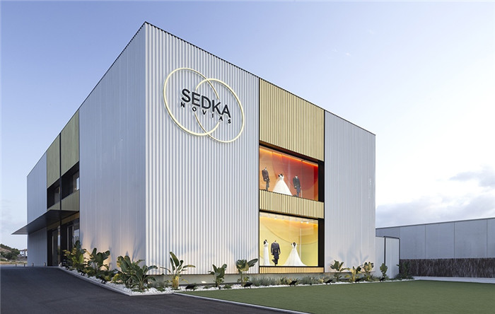 鄭州裝修公司宏鈺堂推薦輕奢夢幻風婚紗店設計方案 鄭州裝修公司宏鈺堂推薦輕奢夢幻風婚紗店設計方案