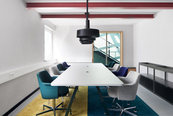 鄭州辦公裝修公司推薦時尚優雅聯合辦公設計案例