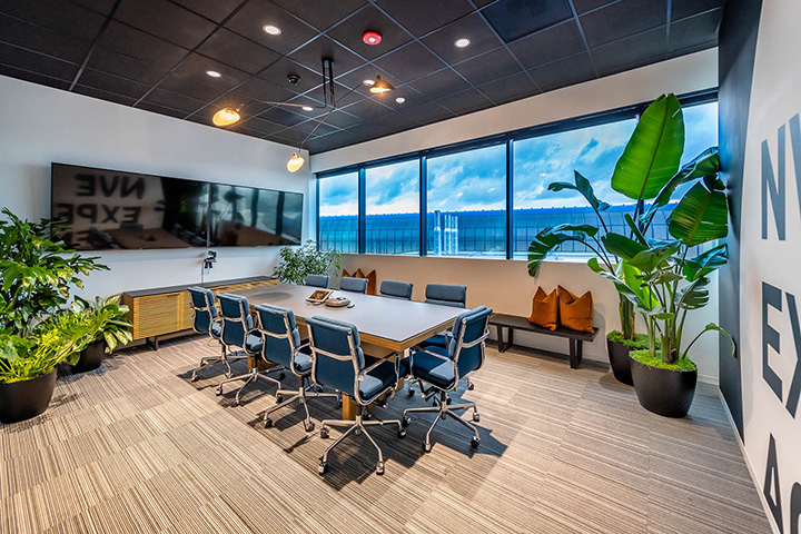 展現多元工作文化的國外廣告策劃公司會議室裝修設計方案 展現多元工作文化的國外廣告策劃公司會議室裝修設計方案