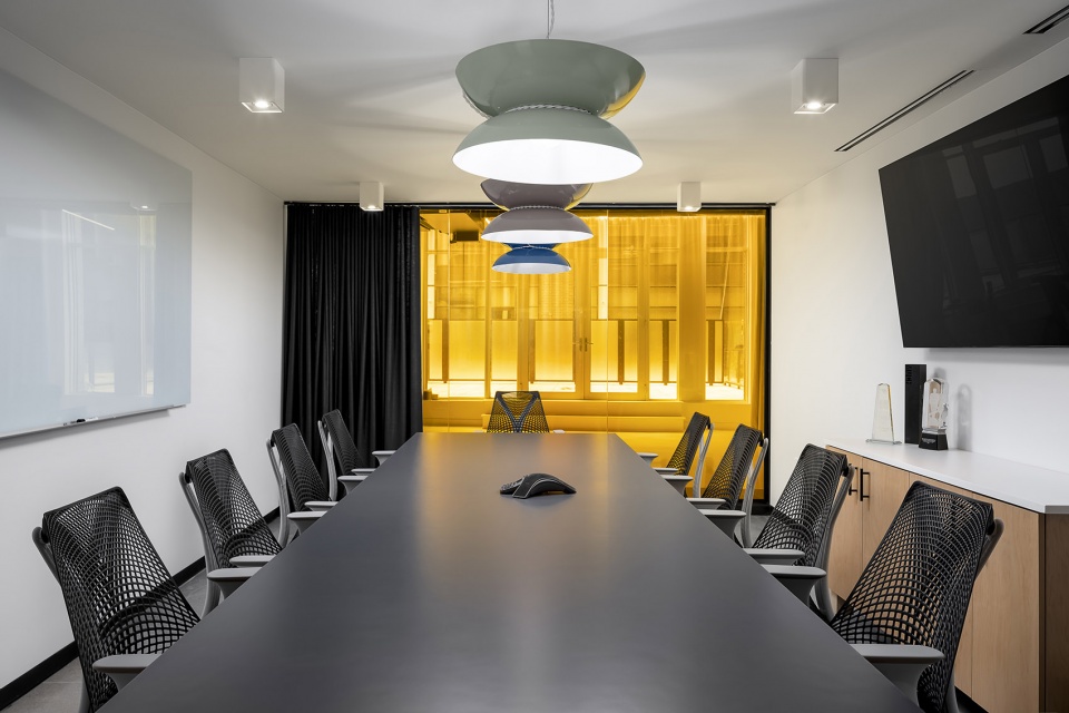 開放式辦公空間會議室裝修 開放式辦公空間會議室裝修