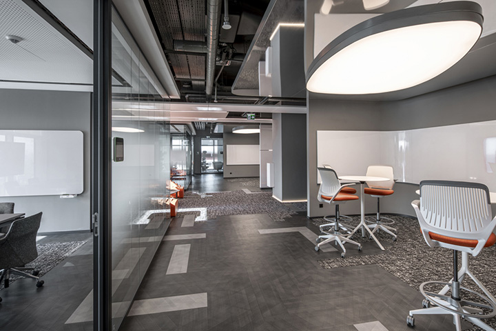 年輕多元的國(guó)外大型軟件科技公司辦公室裝修設(shè)計(jì)方案 年輕多元的國(guó)外大型軟件科技公司辦公室裝修設(shè)計(jì)方案