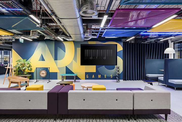 多彩時尚   知名游戲開發(fā)公司總部辦公室裝修設(shè)計方案