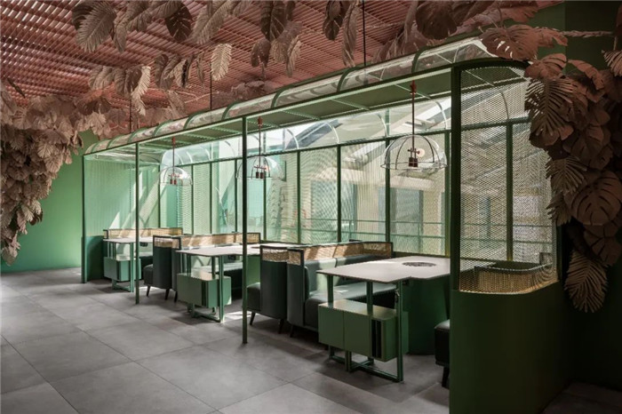 薄荷綠色系清新自然的特色火鍋店裝修設(shè)計(jì)實(shí)景圖 薄荷綠色系清新自然的特色火鍋店裝修設(shè)計(jì)實(shí)景圖