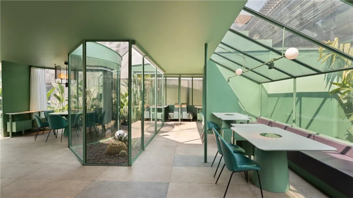 薄荷綠色系清新自然的特色火鍋店裝修設(shè)計(jì)實(shí)景圖 薄荷綠色系清新自然的特色火鍋店裝修設(shè)計(jì)實(shí)景圖