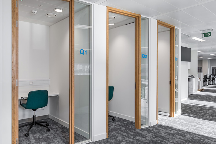 時尚優雅的人壽保險公司倫敦總部辦公室電話亭裝修設計圖