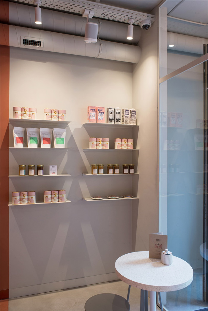 鄭州裝修公司宏鈺堂推薦國外極簡風咖啡廳設計方案