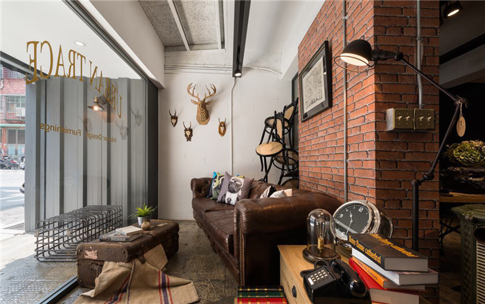 復古工業風軟裝家具公司辦公兼展廳裝修設計方案