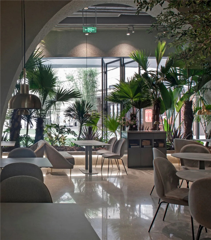 鄭州餐飲裝修公司推薦花園秘境主題餐廳設計案例 鄭州餐飲裝修公司推薦花園秘境主題餐廳設計案例