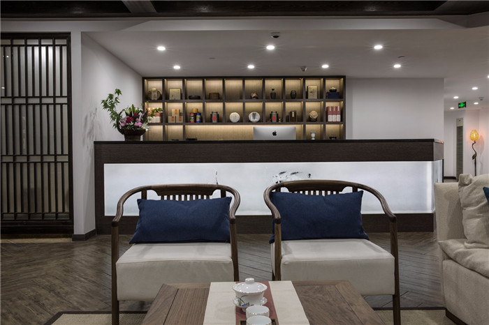 擇守書院新中式國學教育培訓機構接待臺裝修設計實景圖