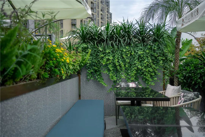 成都半山餐吧   一家時髦創意川菜餐廳露臺花園裝修設計實景圖