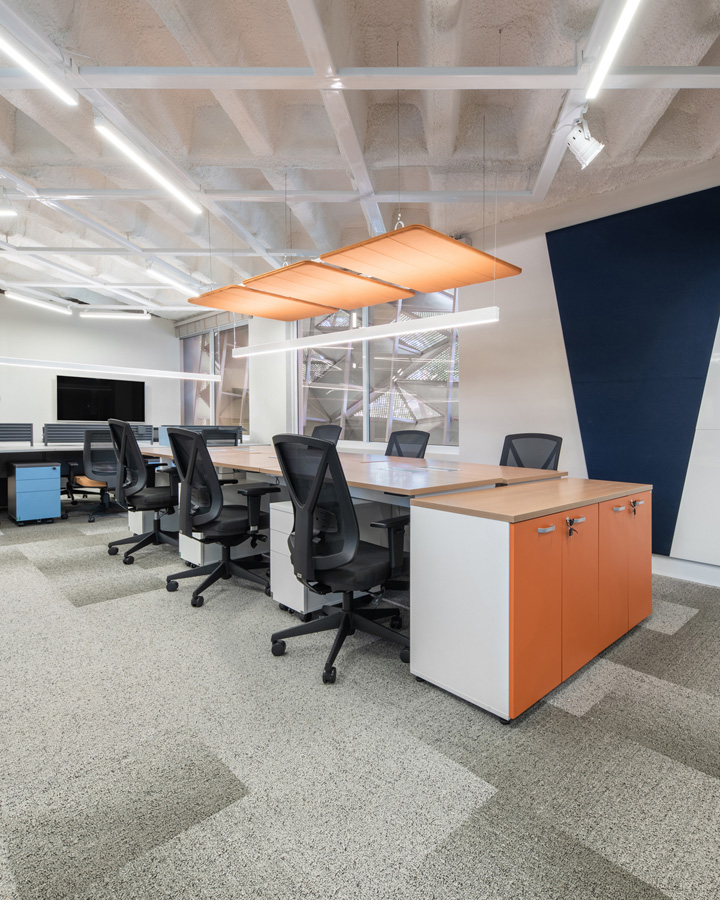 鄭州辦公室裝修專家分享國外辦公兼展廳設計案例