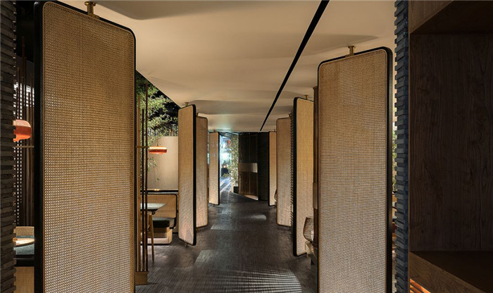 鄭州宏鈺堂推薦質樸安靜的淺喜火鍋店隔斷裝修設計實景圖 鄭州宏鈺堂推薦質樸安靜的淺喜火鍋店隔斷裝修設計實景圖