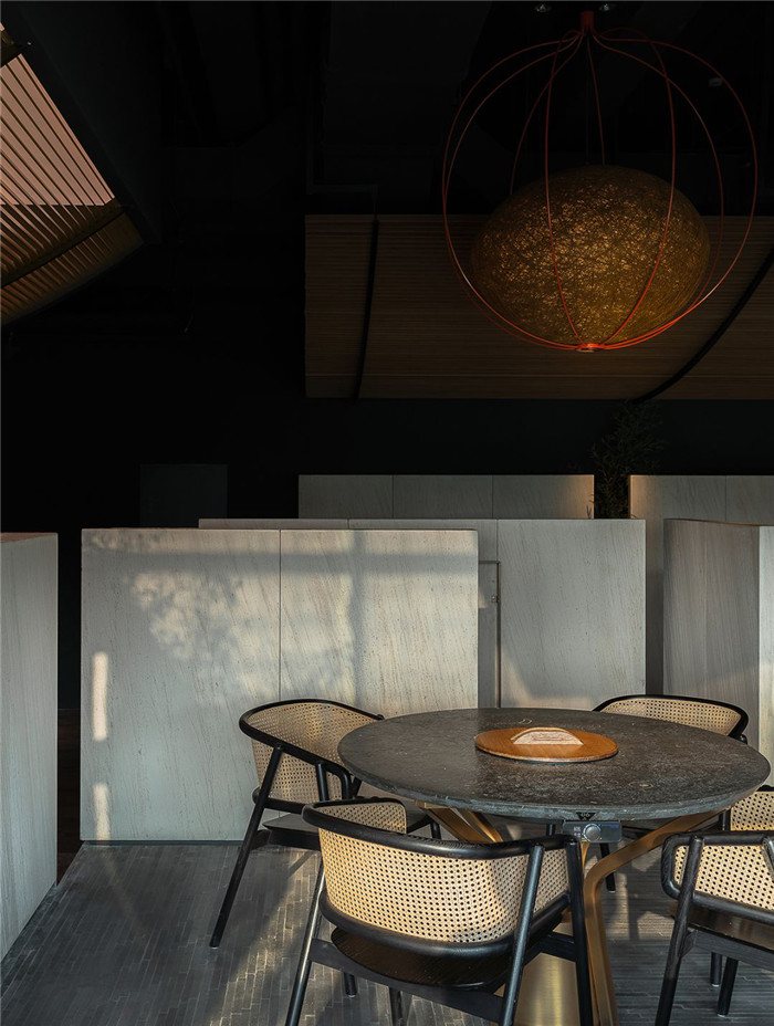 鄭州宏鈺堂推薦質樸安靜的淺喜火鍋店裝修設計案例 鄭州宏鈺堂推薦質樸安靜的淺喜火鍋店裝修設計案例
