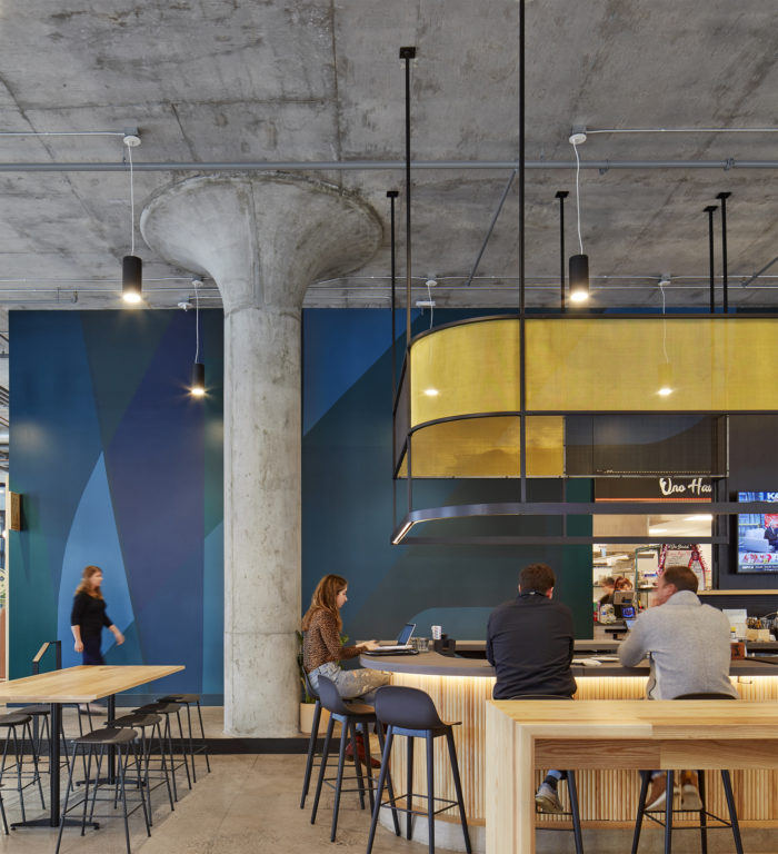 國外溫暖明亮的工業風美食廣場裝修設計方案 國外溫暖明亮的工業風美食廣場裝修設計方案