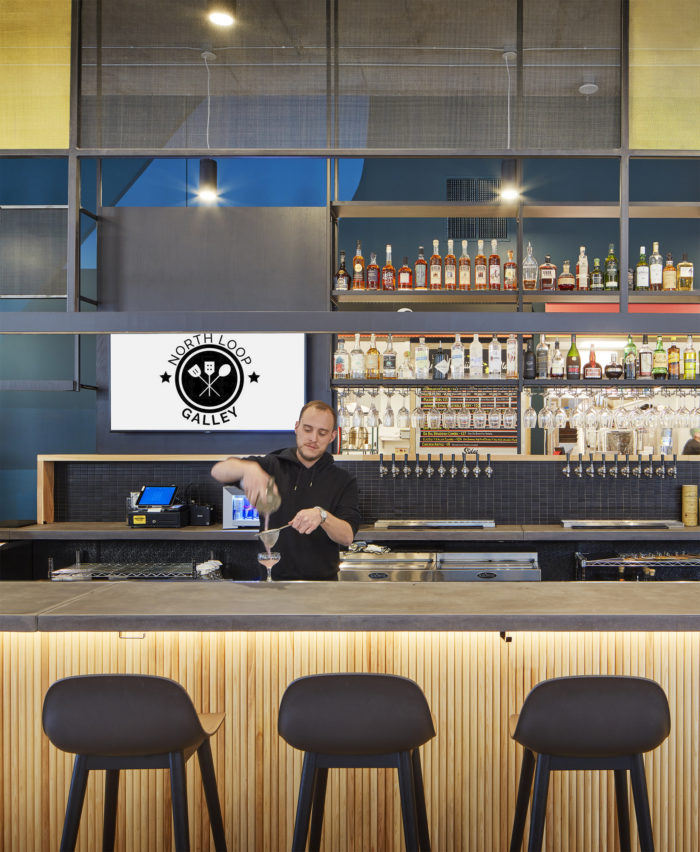 國外溫暖明亮的工業風美食廣場裝修設計案例 國外溫暖明亮的工業風美食廣場裝修設計案例