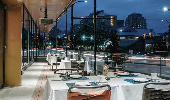 5D全沉浸式餐廳設計 溫哥華全聚德北京烤鴨店裝修設計案例 5D全沉浸式餐廳設計 溫哥華全聚德北京烤鴨店裝修設計案例