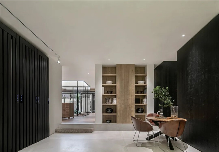 極致簡(jiǎn)約風(fēng)意大利IMOLA石材展廳裝修設(shè)計(jì)實(shí)景圖 極致簡(jiǎn)約風(fēng)意大利IMOLA石材展廳裝修設(shè)計(jì)實(shí)景圖