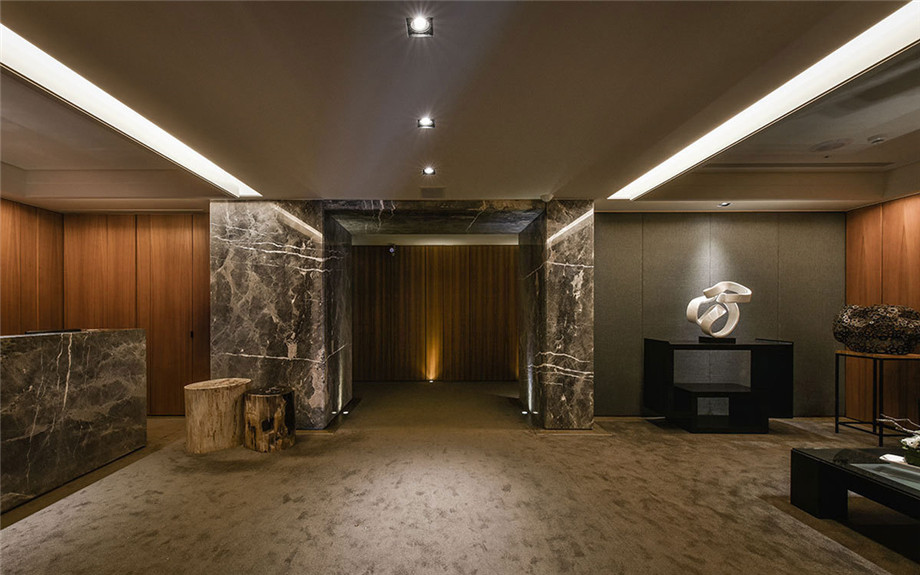 實(shí)業(yè)集團(tuán)總部辦公室前廳裝修設(shè)計(jì)實(shí)景圖 實(shí)業(yè)集團(tuán)總部辦公室前廳裝修設(shè)計(jì)實(shí)景圖